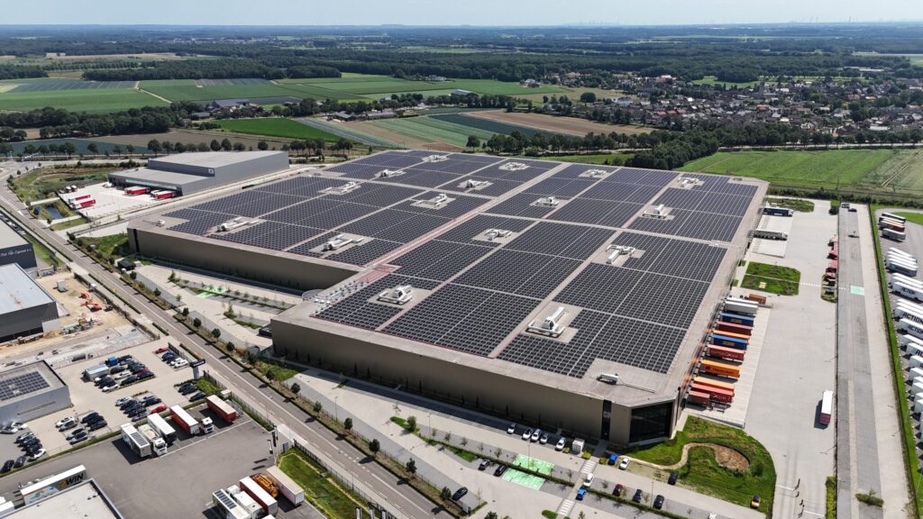 l’installation de 4 centrales photovoltaïques en France